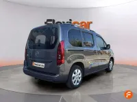 Usado Opel Combo Life Innovation 131 CV (96 kW) 2019 Gris Monovolumen