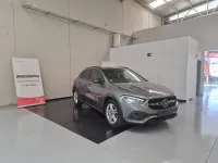 Usado Mercedes GLA200 150 CV (110 kW) 2021 Gris / plata SUV