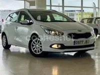 Usado Kia Ceed Sportswagon 110 CV (80 kW) 2014 Blanco Familiar