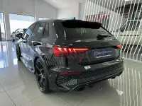 Usado Audi RS3 Ambiente 400 CV (294 kW) 2023 Negro Berlina