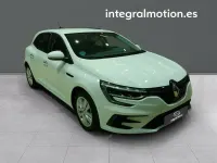 Usado Renault Mégane II Intens 115 CV (84 kW) 2022 Blanco Berlina