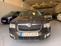 Usado Skoda Superb Comfort 140 CV (102 kW) 2011 Marrón Berlina
