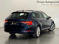 Usado Skoda Superb Style 200 CV (147 kW) 2022 Gris Familiar