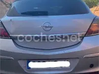 Usado Opel Astra GTC Sport 120 CV (88 kW) 2005 Gris / plata Berlina