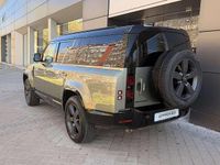 Begagnad Land Rover Defender SE Dynamic 249 HK (183 kW) 2025 Grön SUV