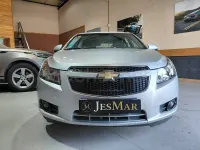 Usado Chevrolet Cruze LT 124 CV (91 kW) 2013 Gris / plata Berlina