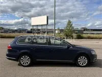 Usado VW Passat Highline 140 CV (102 kW) 2014 Azul Familiar