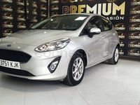 Usado Ford Fiesta Trend 85 CV (62 kW) 2017 Gris / plata Berlina