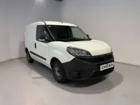 Usado Fiat Doblò 90 CV (66 kW) 2021 Blanco Monovolumen