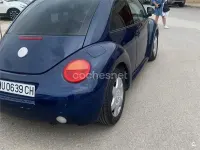 Usado VW New Beetle 115 CV (84 kW) 2000 Azul Utilitario