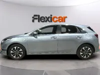 Usado Kia Ceed 101 CV (74 kW) 2024 Gris Utilitario