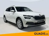 Usado Skoda Kamiq Ambition 110 CV (80 kW) 2022 Blanco SUV