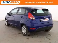 Usado Ford Fiesta Trend 82 CV (60 kW) 2014 Azul Utilitario