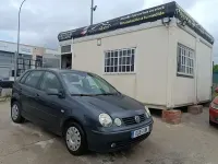 Usado VW Polo Advance 70 CV (51 kW) 2005 Negro Utilitario