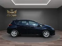 Usado Toyota Auris 120 CV (88 kW) 2018 Azul