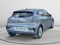 Usado Renault Clio V Evolution 100 CV (73 kW) 2025 Gris / plata Berlina