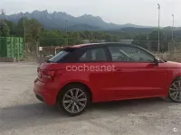 Usado Audi A1 Ambition 140 CV (102 kW) 2014 Rojo Utilitario