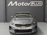 Usado Kia XCeed 136 CV (100 kW) 2020 Gris / plata SUV