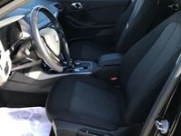Usado BMW 118 150 CV (110 kW) 2024 Negro Utilitario