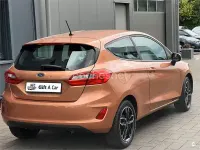 Usado Ford Fiesta Trend 85 CV (62 kW) 2018 Naranja Utilitario