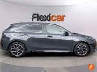 Używany Kia Ceed 101 KM (74 kW) 2023 Szary Hatchback