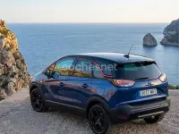Usado Opel Crossland X GS Line 130 CV (95 kW) 2023 Azul SUV