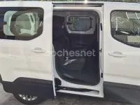 Usado Peugeot Rifter Access 100 CV (73 kW) 2020 Blanco Monovolumen