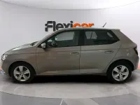 Usado Skoda Fabia Active 95 CV (69 kW) 2019 Beige Utilitario