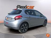 Usado Peugeot 208 Signature Sky 82 CV (60 kW) 2019 Gris Utilitario