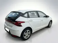 Begagnad Hyundai i20 101 HK (74 kW) 2021 Vit Halvkombi