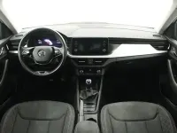 Usado Skoda Kamiq Ambition 110 CV (80 kW) 2022 Blanco SUV