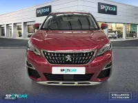 Usado Peugeot 3008 Allure 130 CV (95 kW) 2019 Rojo SUV