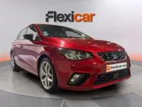 Usado Seat Ibiza FR 115 CV (84 kW) 2018 Rojo Utilitario