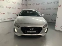 Usado Hyundai i30 GO! 110 CV (80 kW) 2018 Gris Familiar