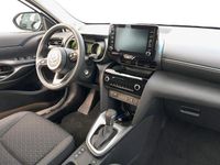 Usado Toyota Yaris Hybrid Business Edition 115 CV (84 kW) 2024 Blanco