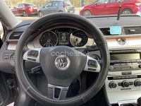 Usado VW Passat 105 CV (77 kW) 2014 Marrón Berlina