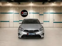 Usado Kia Ceed GT GT-Line 136 CV (100 kW) 2023 Gris Utilitario