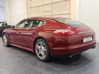 Usado Porsche Panamera 400 CV (294 kW) 2011 Rojo Utilitario
