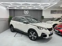Usado Peugeot 5008 GTi 180 CV (132 kW) 2019 Blanco SUV
