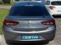 Usado Opel Insignia Selective 136 CV (100 kW) 2017 Gris Familiar
