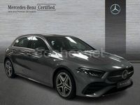Usado Mercedes A180 AMG line 116 CV (85 kW) 2023 Gris montaña Berlina