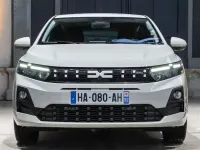 Usado Dacia Sandero Lauréate 75 CV (55 kW) 2018 Blanco Utilitario
