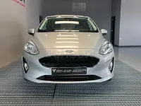 Usado Ford Fiesta Trend 86 CV (63 kW) 2018 Gris / plata Utilitario