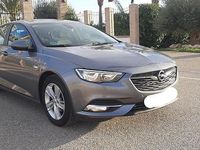 Usado Opel Insignia Selective 136 CV (100 kW) 2017 Gris