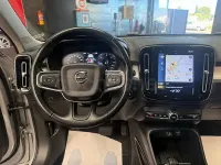Usado Volvo XC40 190 CV (139 kW) 2019 Gris / plata SUV