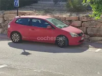 Usado Honda Civic Sport 100 CV (73 kW) 2005 Rojo Berlina