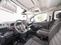 Usado Opel Combo 130 CV (95 kW) 2023 Gris / plata Monovolumen