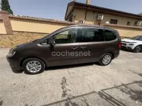 Usado VW Sharan Edition 140 CV (102 kW) 2012 Marrón Monovolumen