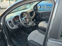 Usado Fiat Panda Lounge 69 CV (50 kW) 2019 Gris / plata Utilitario