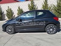 Usado Peugeot 207 75 CV (55 kW) 2008 Negro Berlina